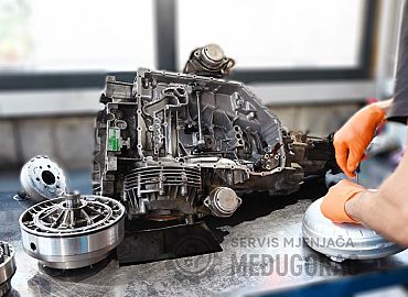 Radionica Servis mjenjača Međugorac – rastavljeni dijelovi automatskog mjenjača.